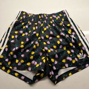 Floral XS Adidas women’s shorts
